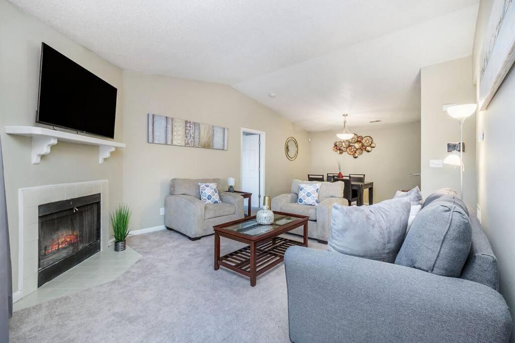 Charming Apartment With Wi-Fi Charlotte Extérieur photo