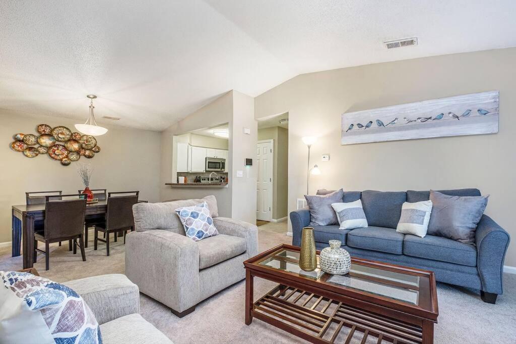 Charming Apartment With Wi-Fi Charlotte Extérieur photo
