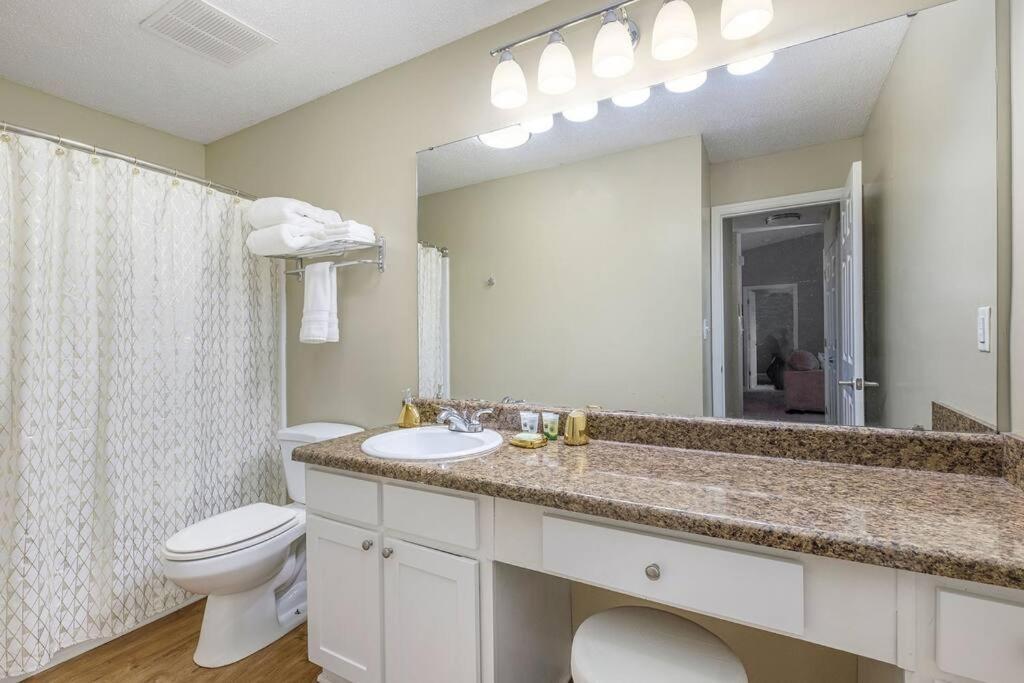 Charming Apartment With Wi-Fi Charlotte Extérieur photo