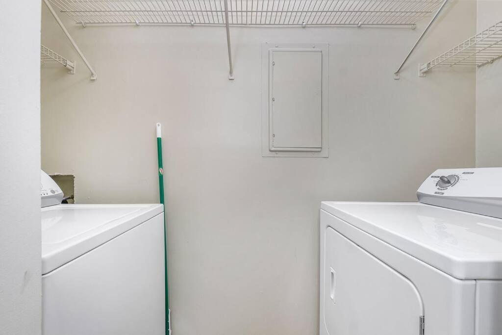 Charming Apartment With Wi-Fi Charlotte Extérieur photo