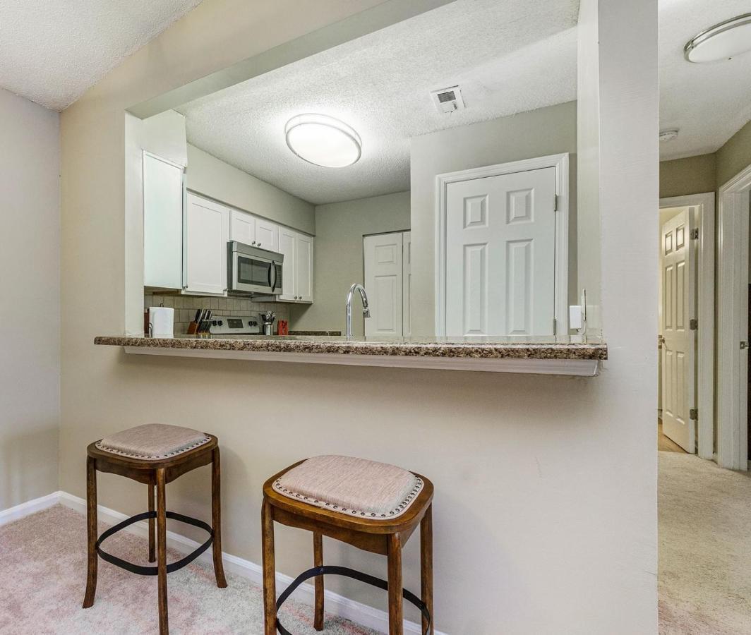 Charming Apartment With Wi-Fi Charlotte Extérieur photo